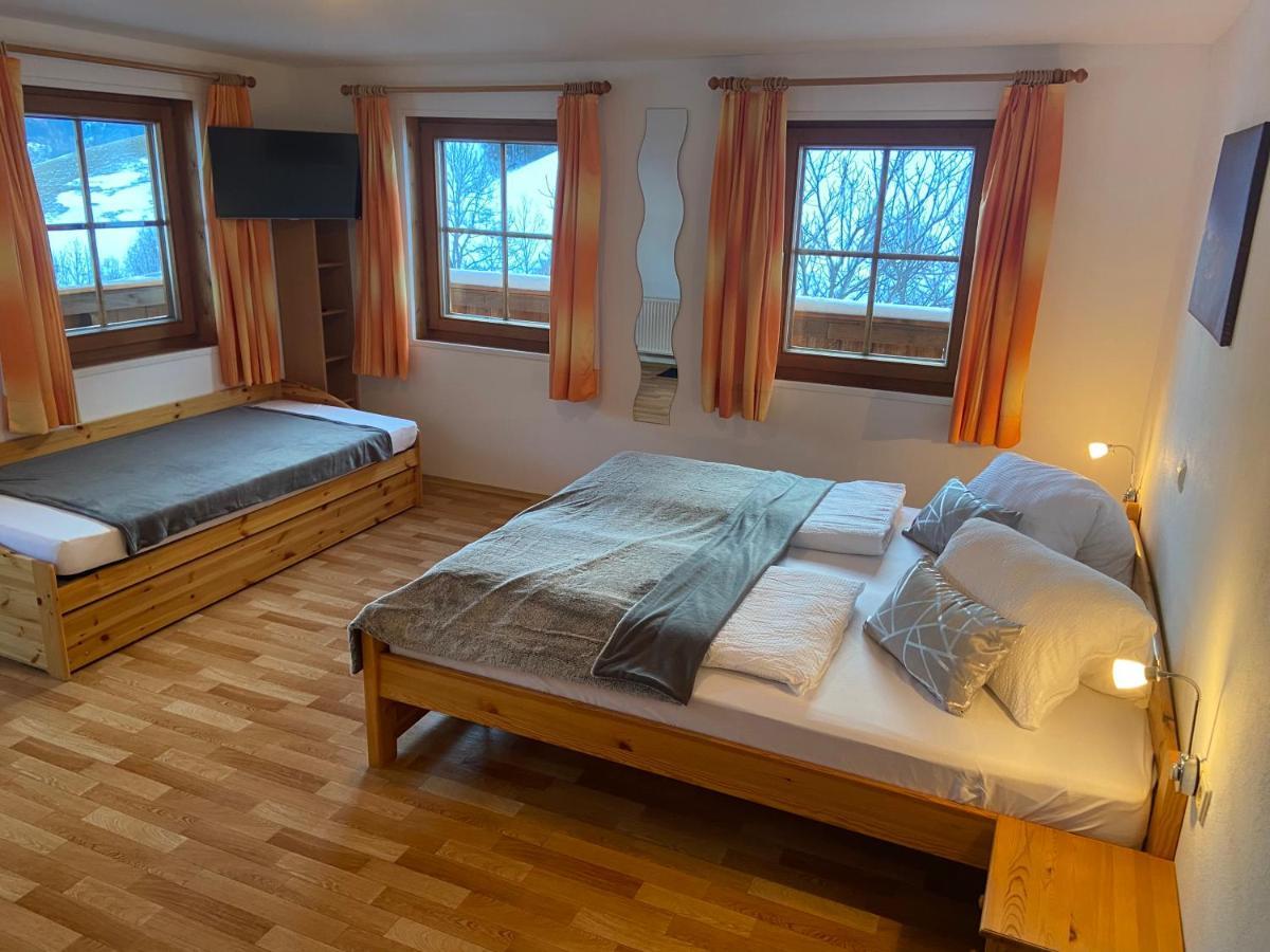 Reiterhof Familie Laubichler Bed & Breakfast Schladming Exterior photo